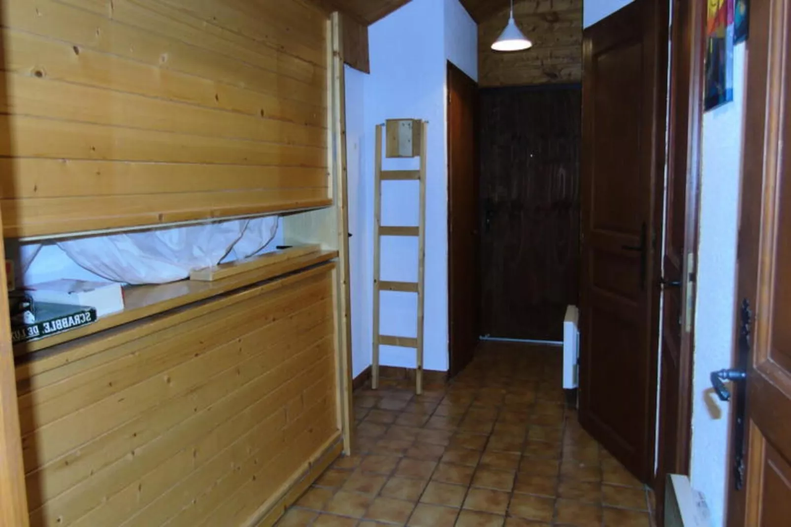 Résidence Sabaudia-Buitenkant zomer