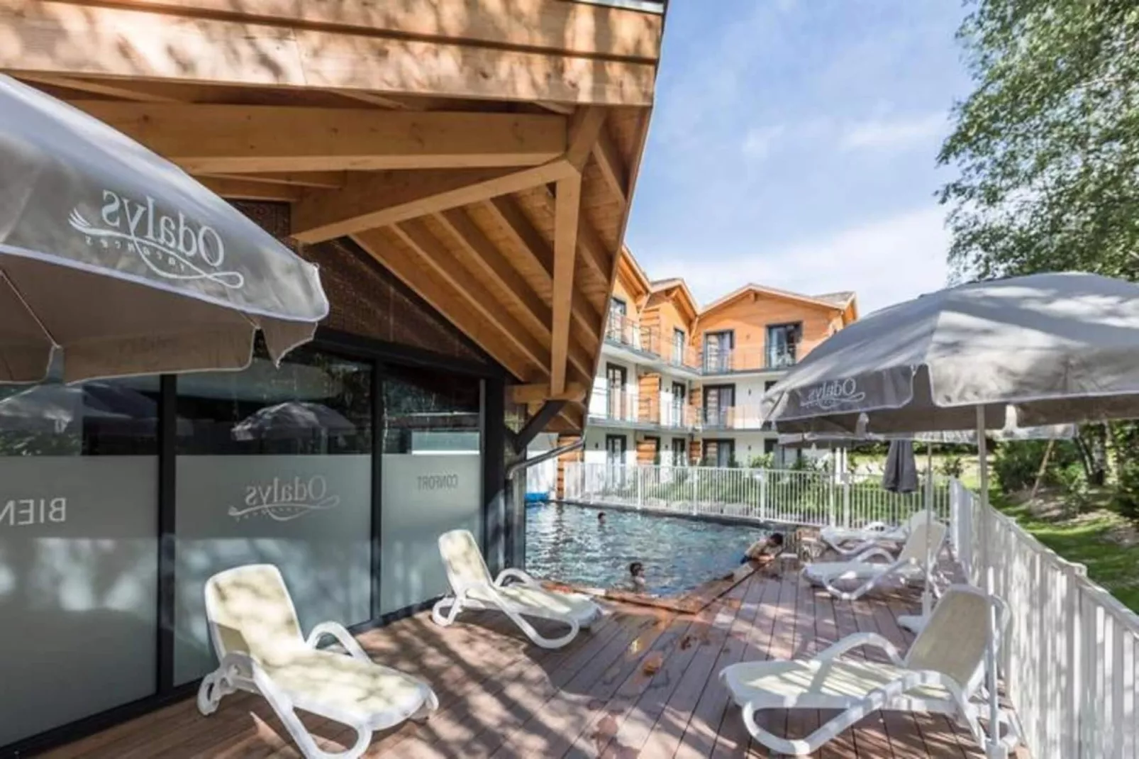 Résidence Prestige Odalys Isatis****-Buitenkant zomer