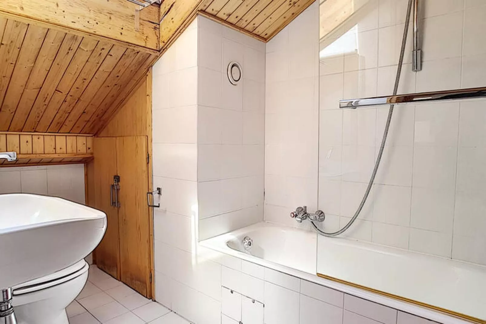 Appartements à Saint Jean d'Aulps-Badkamer