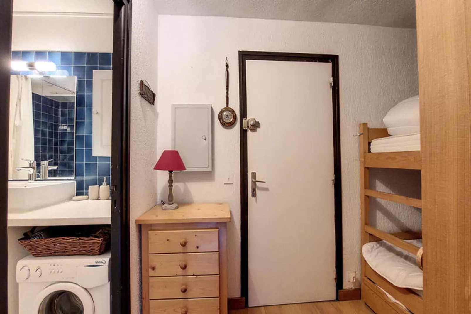 Studio à Saint Jean d'Aulps-Badkamer