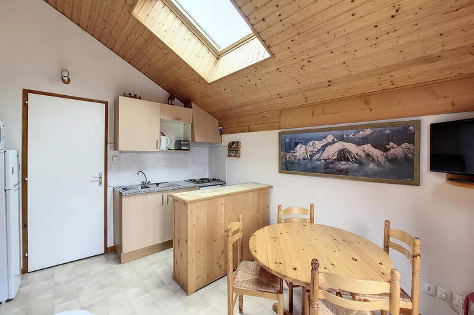 Appartements à Saint Jean d'Aulps-Eetkamer