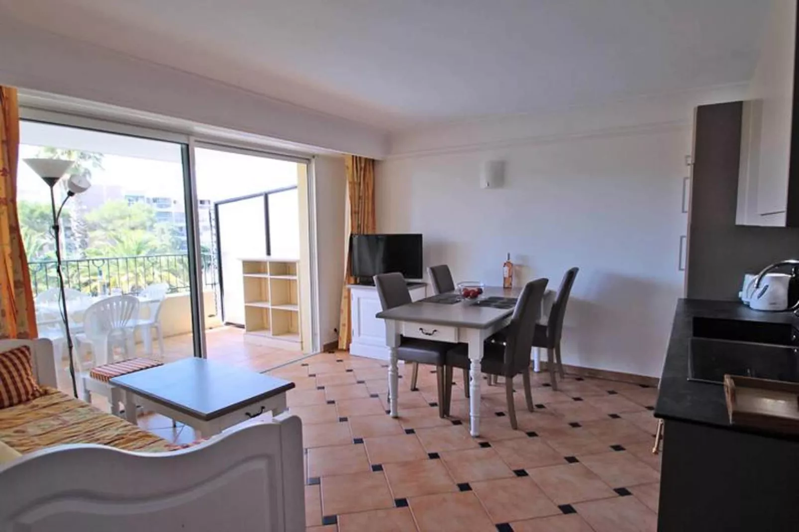 Résidence Port Marine-Woonkamer