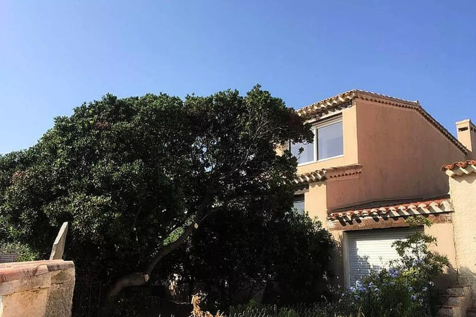 Résidence Rayolet Nord-Buitenkant zomer