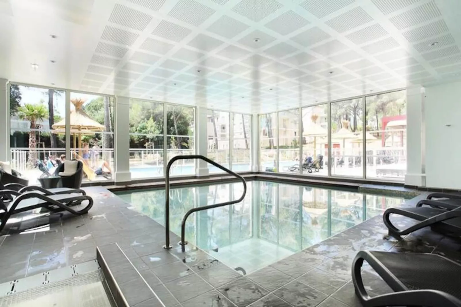 Résidence Odalys Prestige Les Canissons-Image-tags.