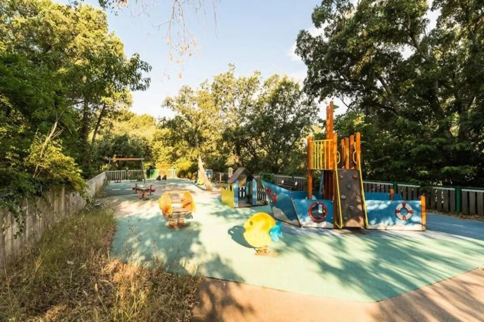 Les Appartements aux Restanques du Golfe de St Tropez - maeva Home-Buitenkant zomer