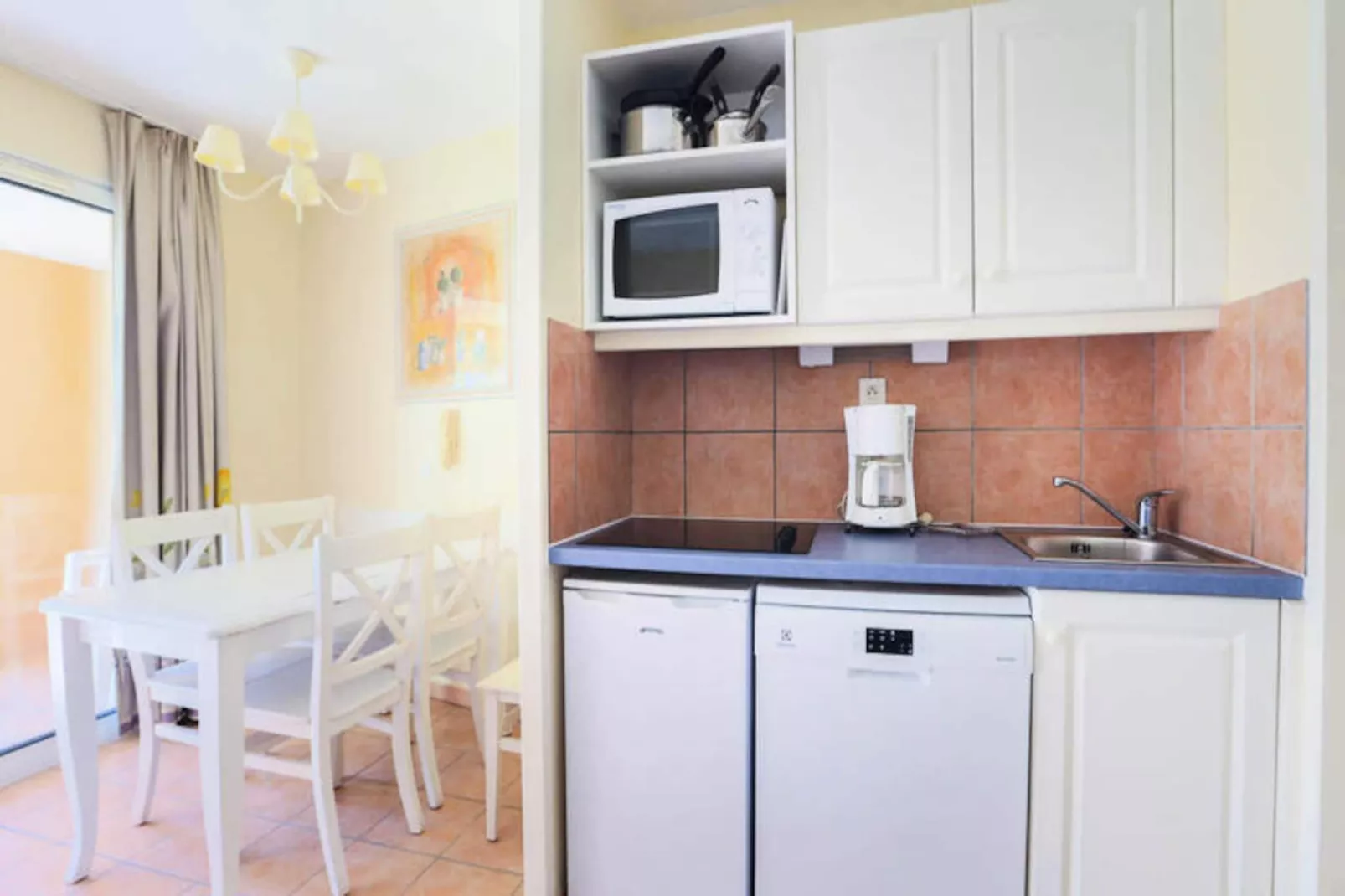 Appartement in Sainte-Maxime met Zwembad-Image-tags.