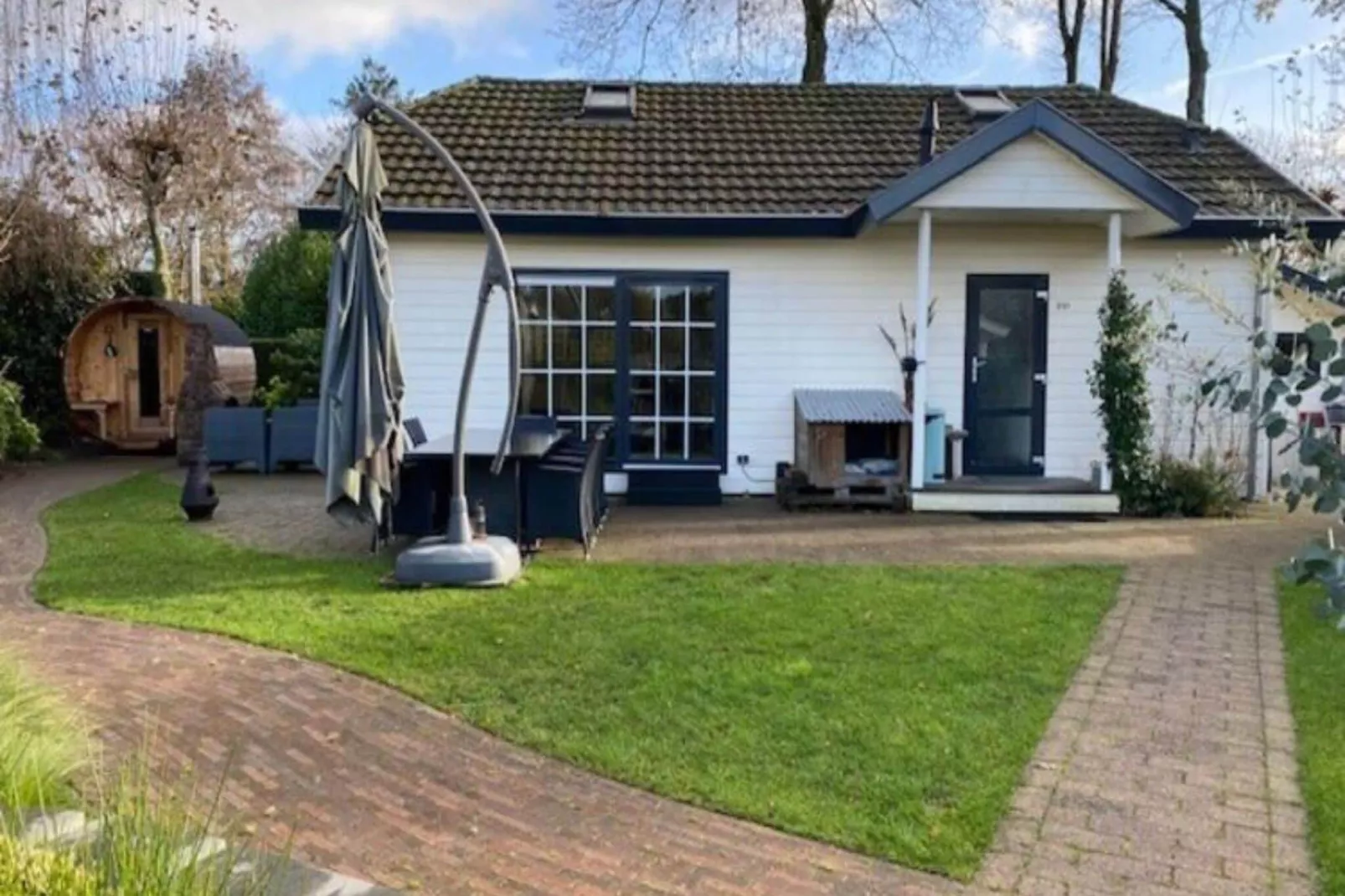 Chalet Kieftveen Voorthuizen 6 pax-Buitenkant zomer