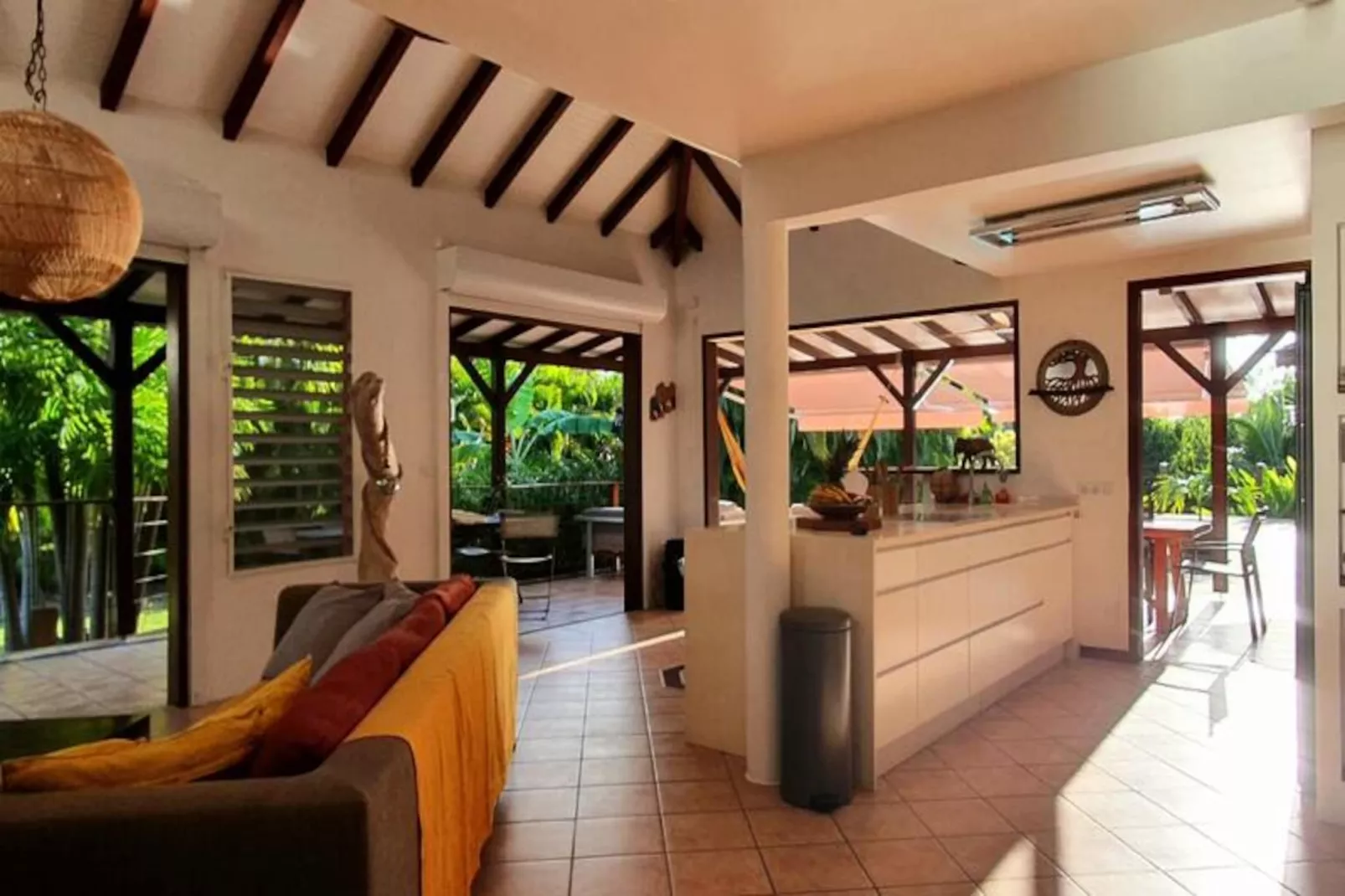 Villa La D&eacute;sirade-Image-tags.