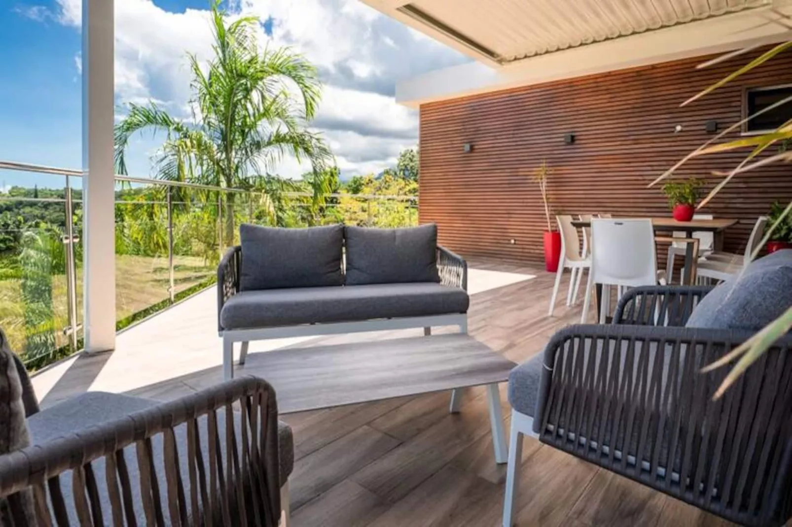 Villa Te Amo-Image-tags.