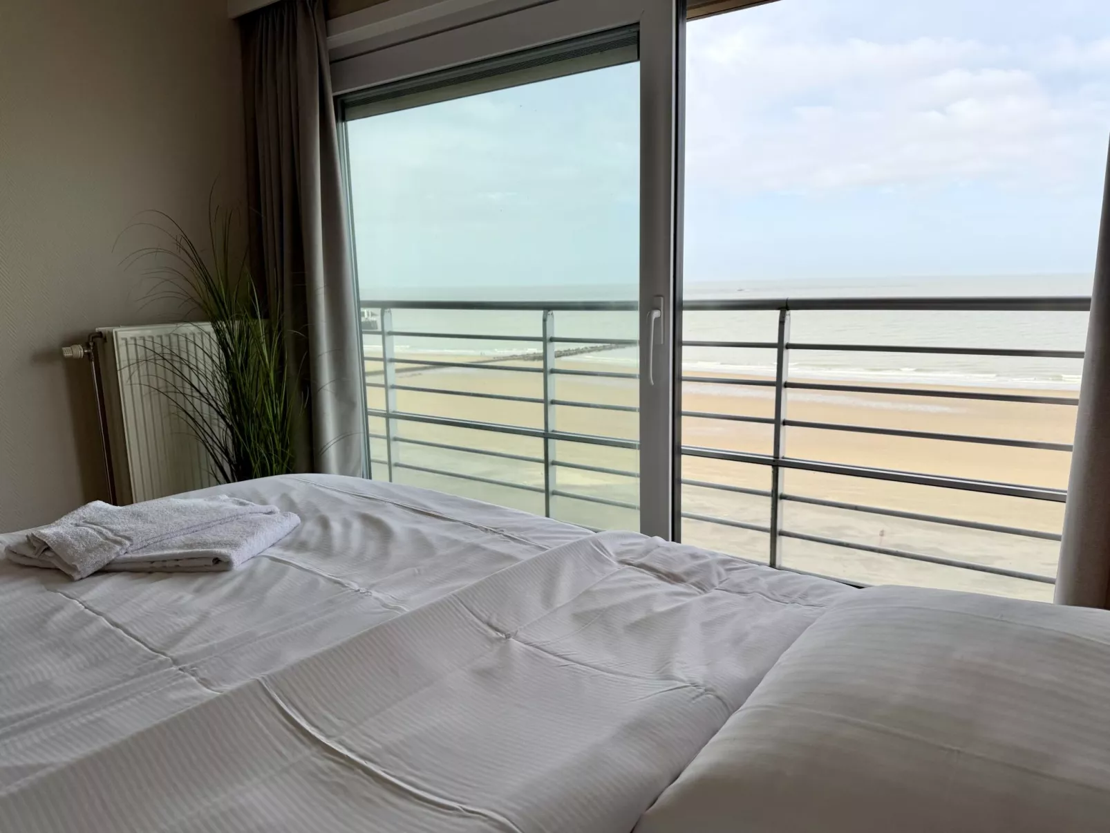 Zonnehaven with seaview-Binnen