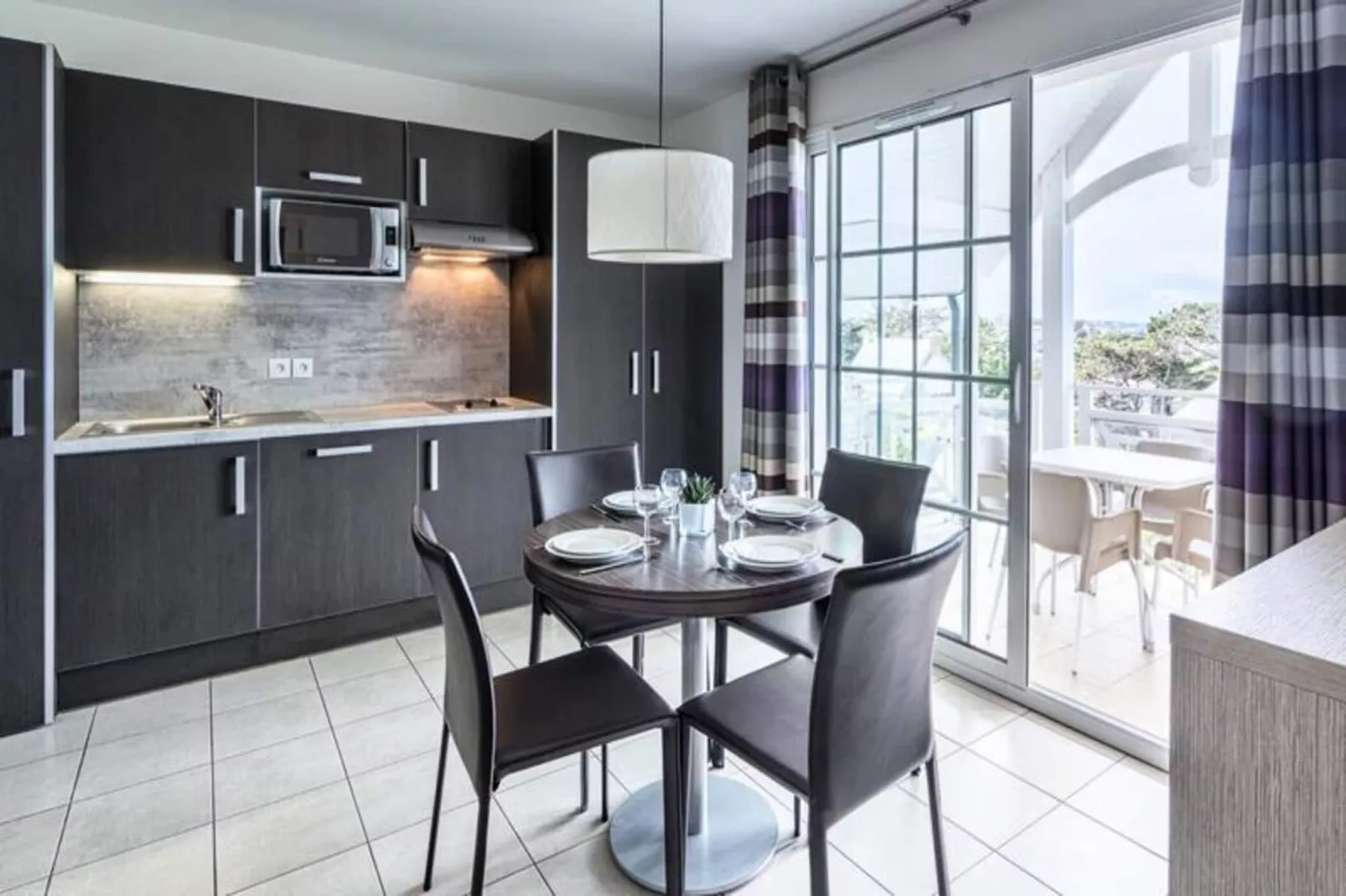 Résidence Les Villas du Spa****-Eetkamer