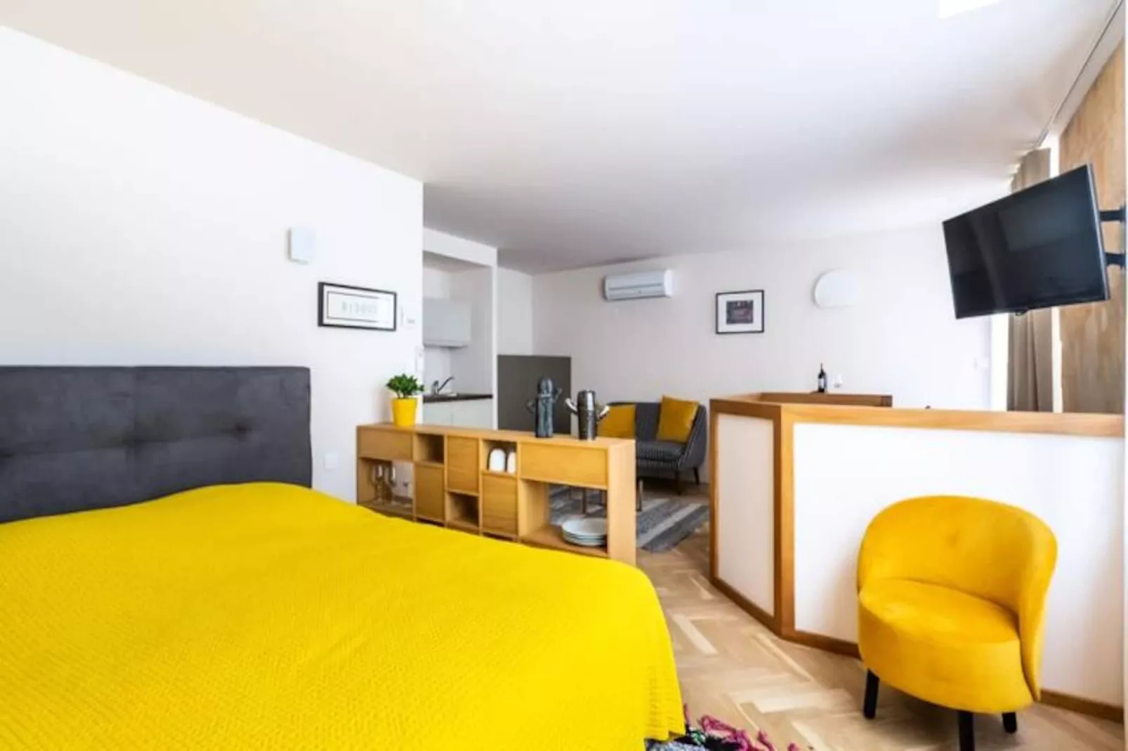 Magnifique Studio Bordelais &agrave La Belle Pierre En Plein Coeur De La Ville-Image-tags.