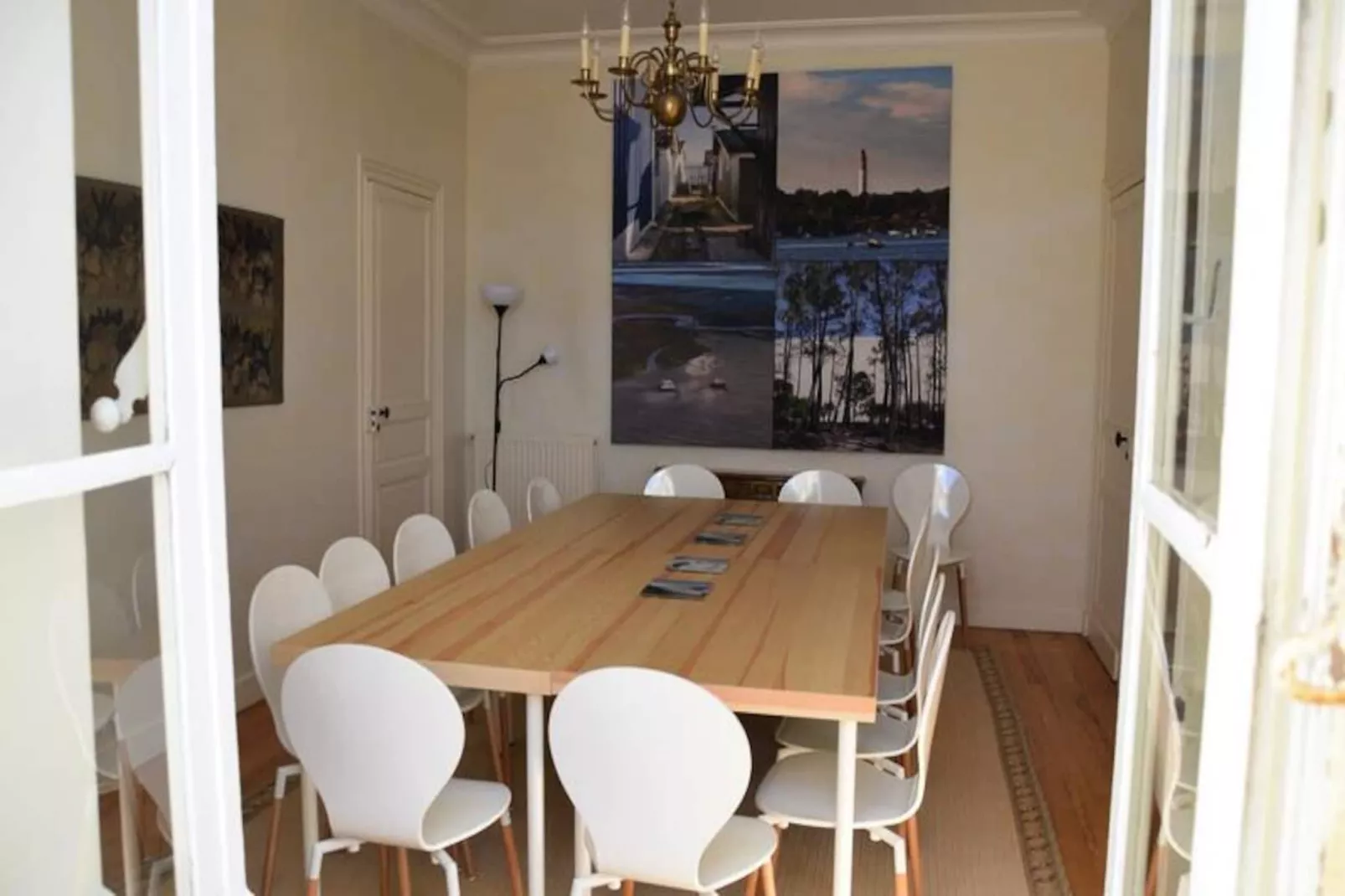 Ch&acirc;teau La Tuili&egrave;re: Villa Avec Piscine Au Milieu De Son Vignoble-Image-tags.