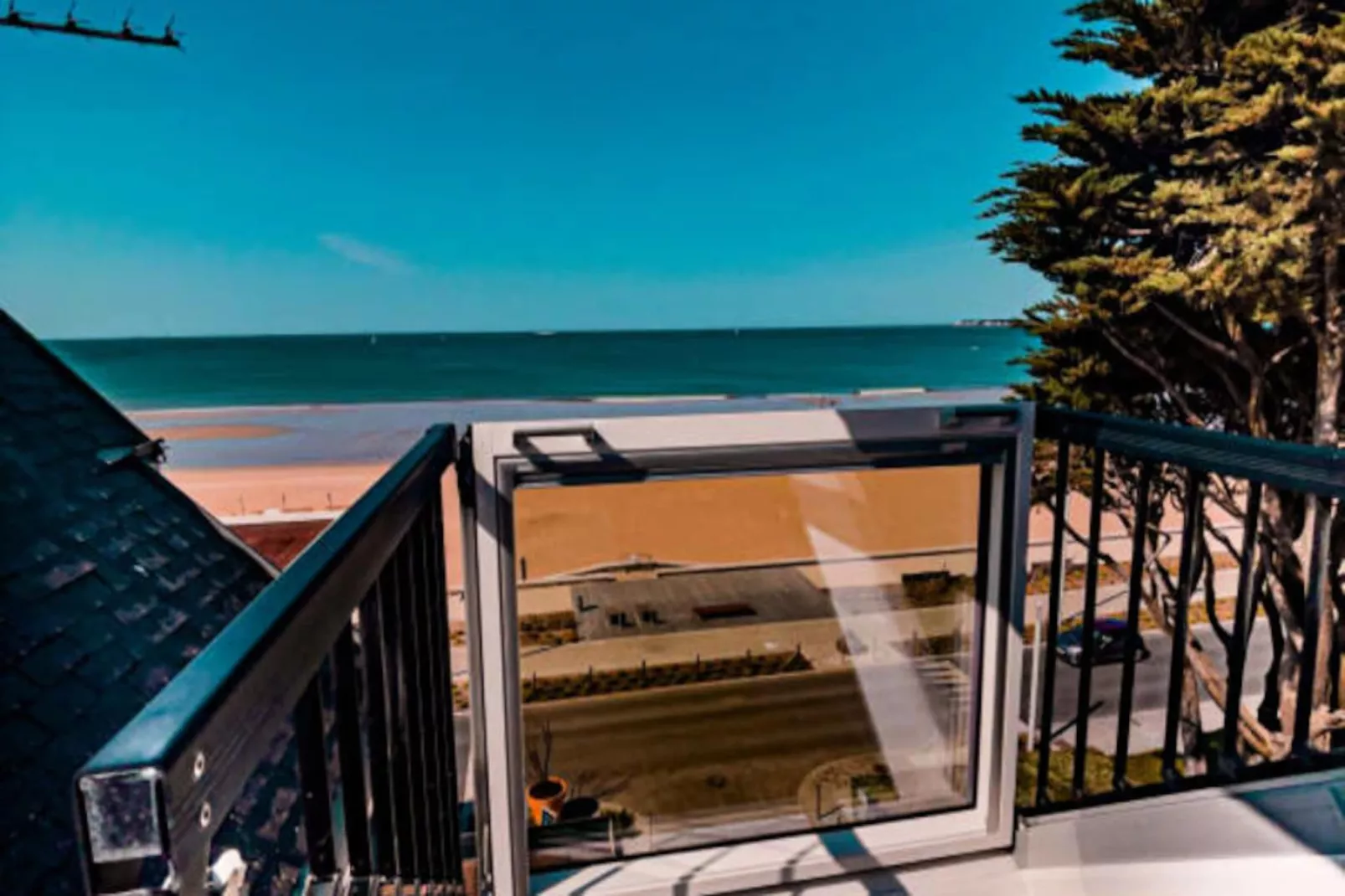 Maison Regent & Spa - Au Dessus Des Vagues-Image-tags.