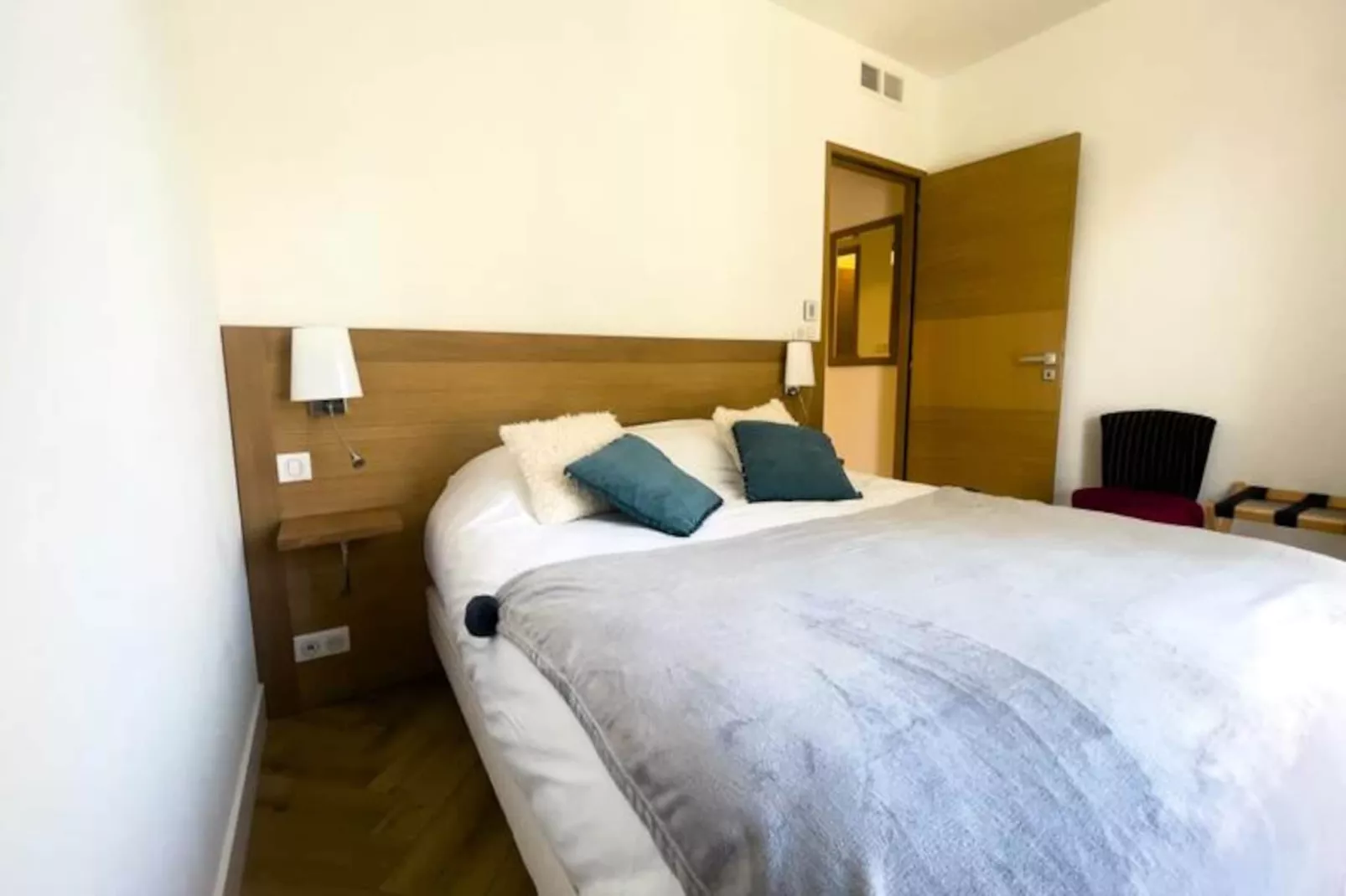 Maison R&eacute;gent & Spa - Apr&egrave;s L'oc&eacute;an-Image-tags.