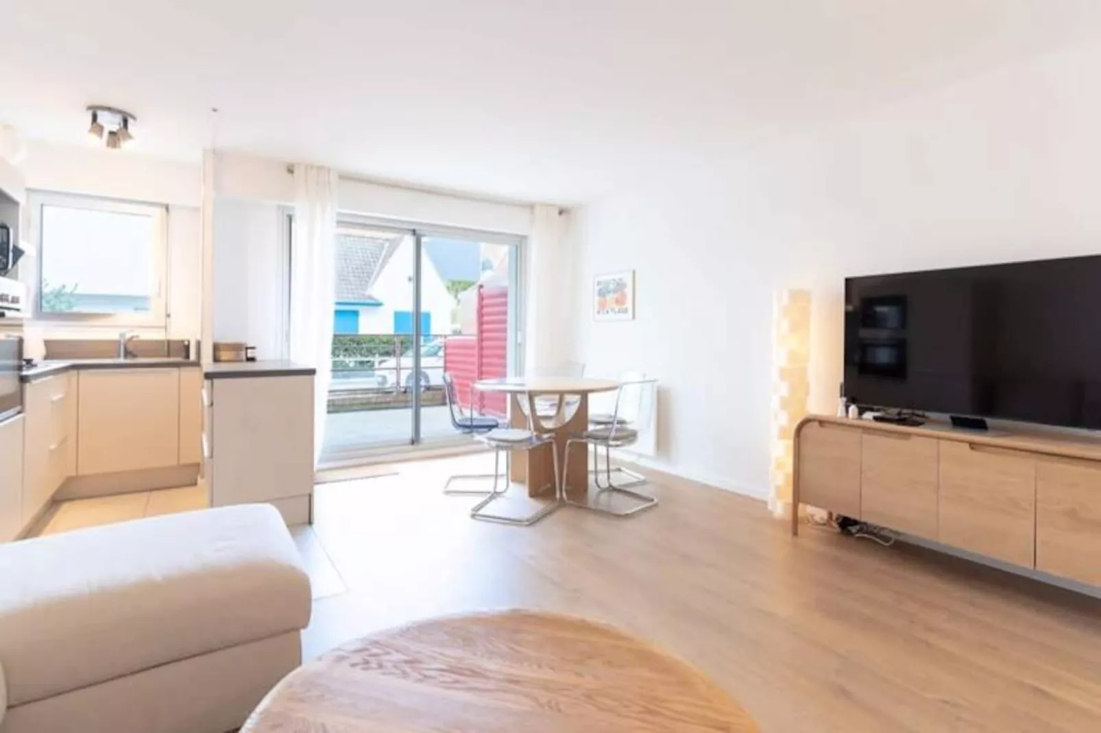 Résidence Bel Appartement Pour 5 Pers Avec Deux Terrasses Proche Mer Et Centre-Image-tags.