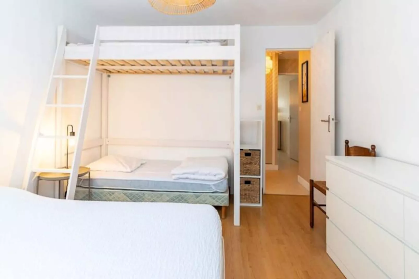 Résidence Agr&eacute;able Appt 3 Pi&egrave;ces 6 Pers Avec Place De Parking Proche Centre Et Mer-Image-tags.