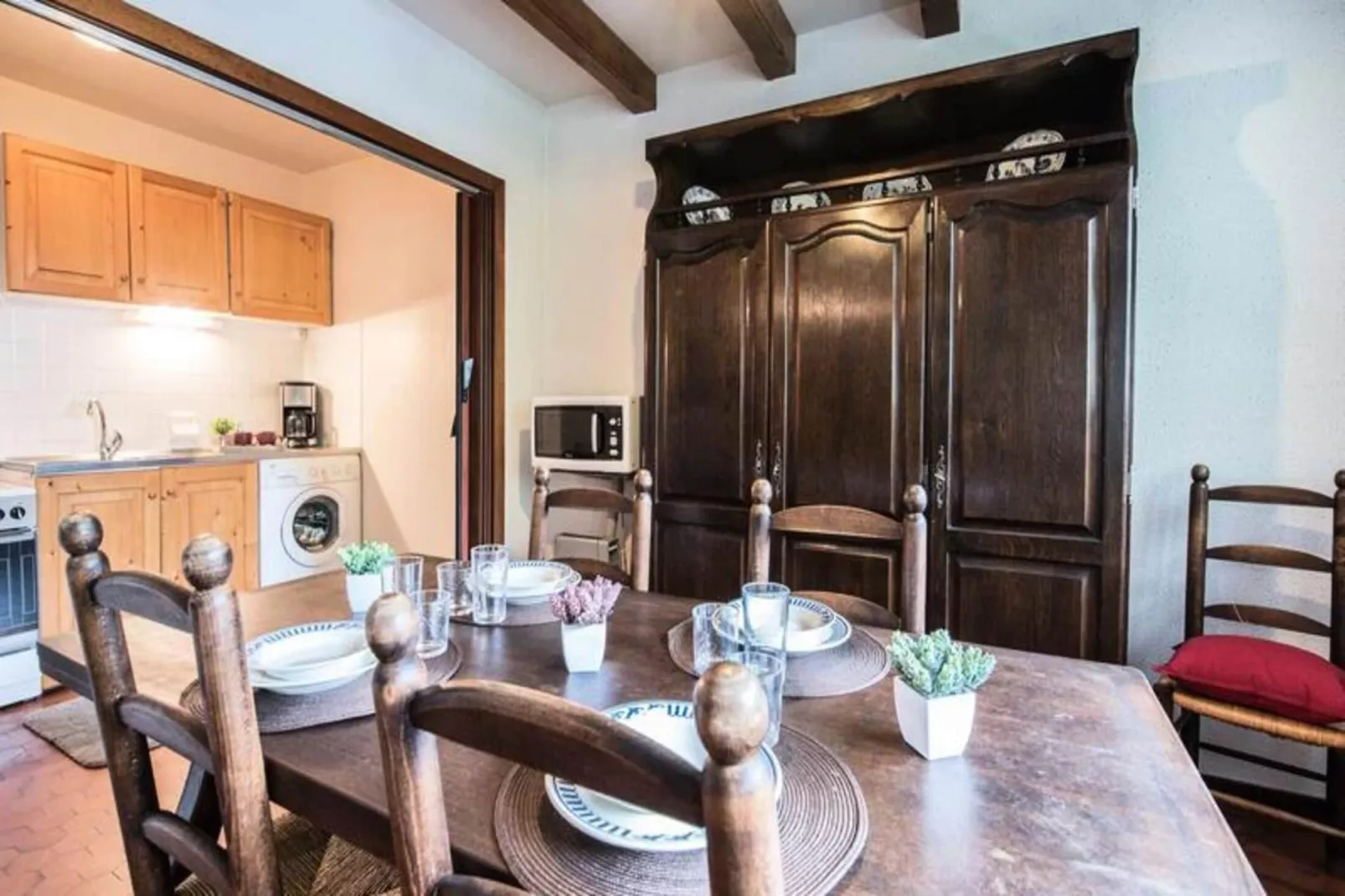 Résidence Neste C-Eetkamer