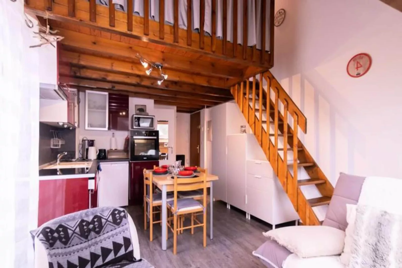 Résidence H.th.ii:bat.8-Woonkamer