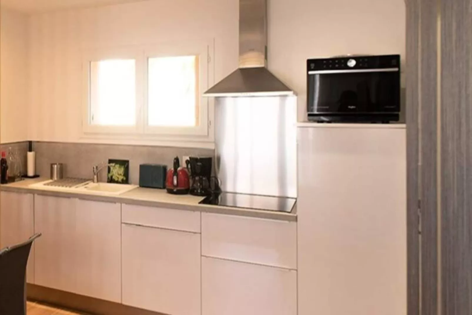 66b - Bel Appartement &agrave; 800m De La Mer Avec Parking Priv&eacute;-Image-tags.