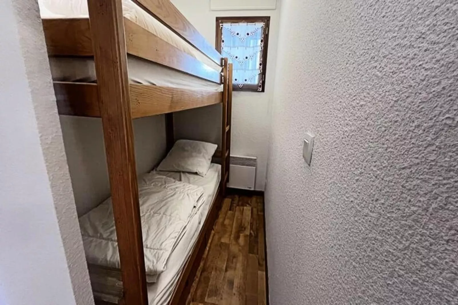 Résidence Saint-michel-Buitenkant zomer