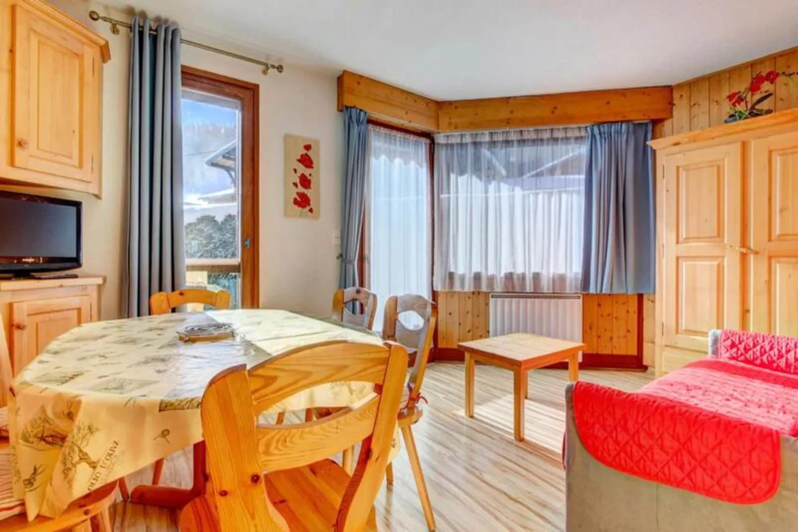 Résidence Le Fanyon-Eetkamer