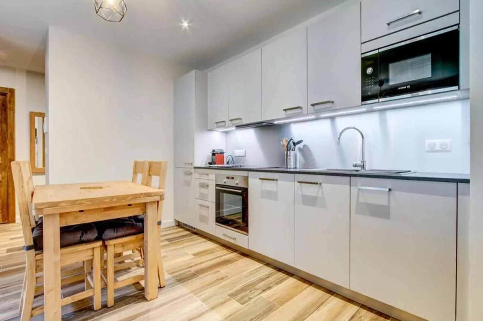 Résidence Le Lapia-Buitenkant zomer