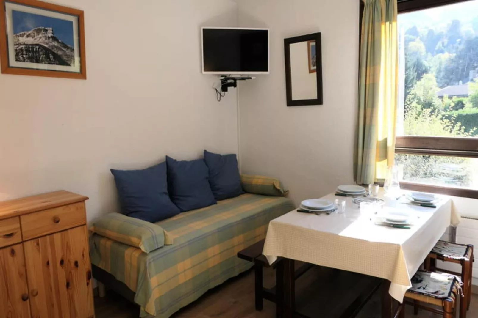 Résidence Castel Des Roches A-Buitenkant zomer