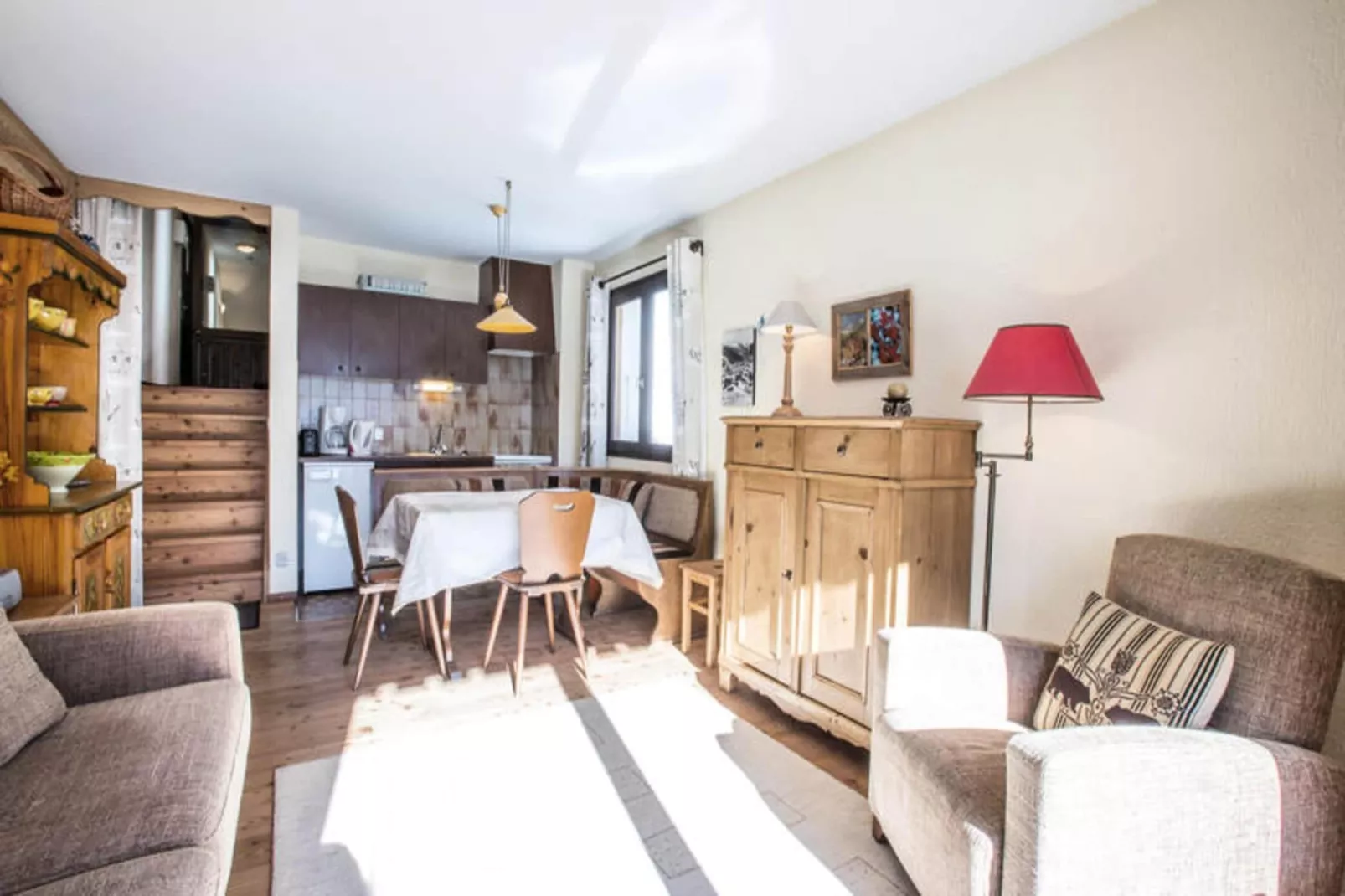 Résidence Crystal-Buitenkant zomer