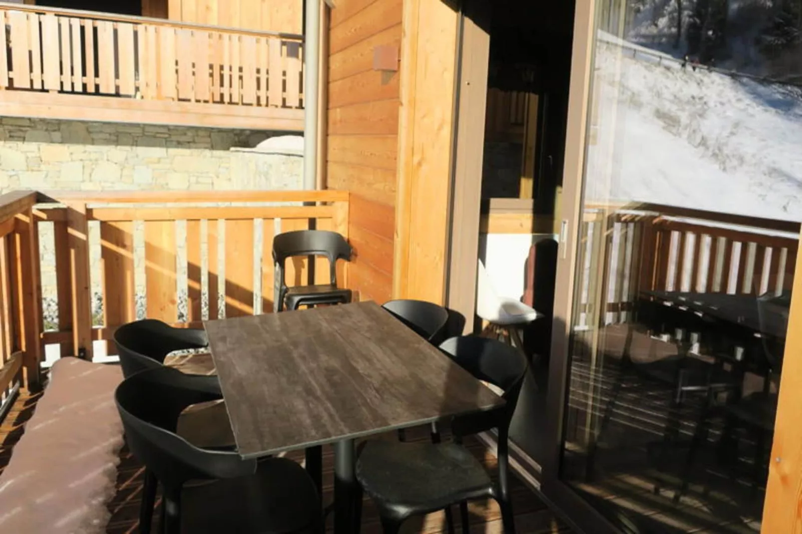 Résidence L'o Rouge-Eetkamer