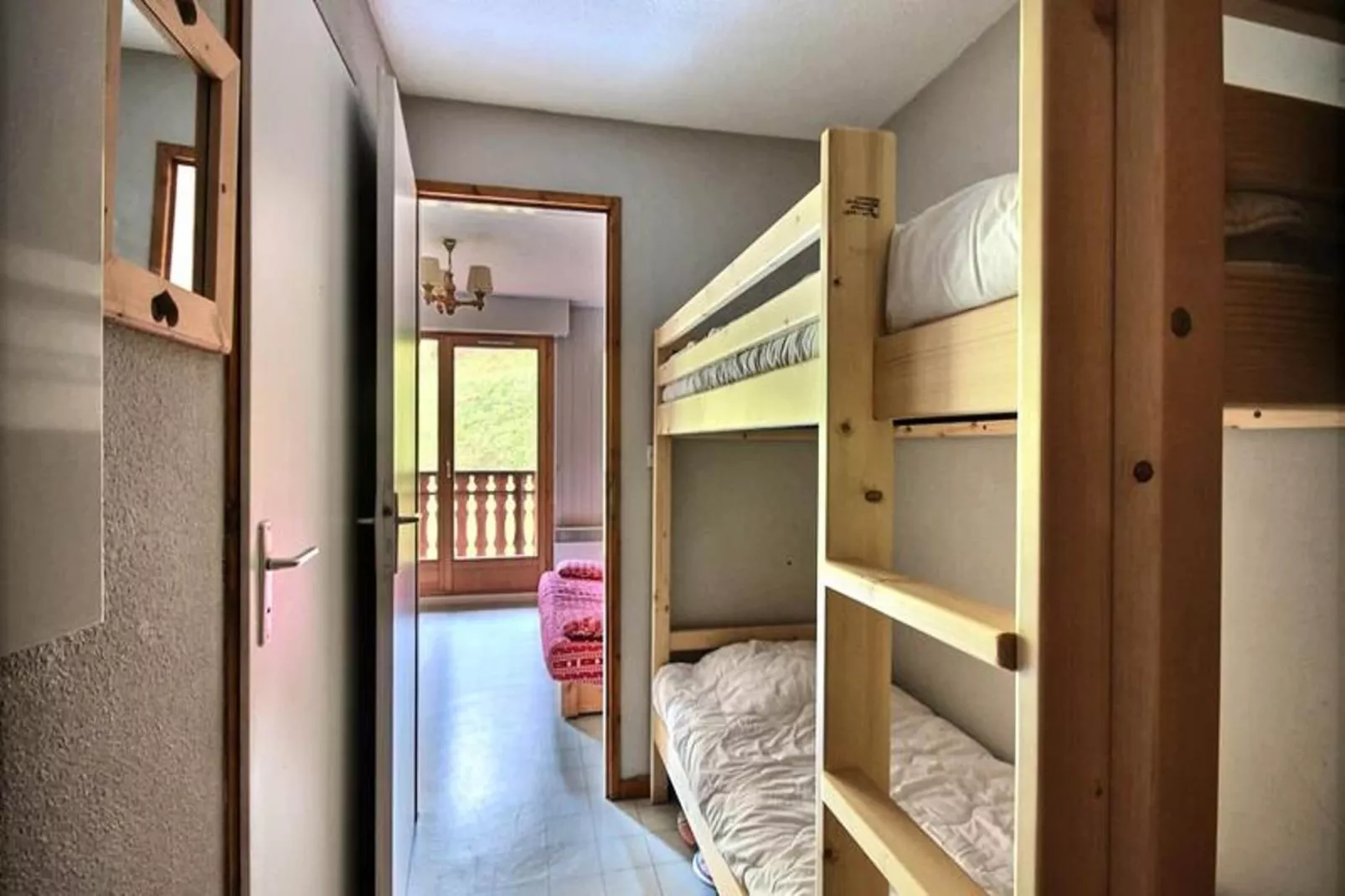 Studio à Saint Jean d'Aulps-Slaapkamer