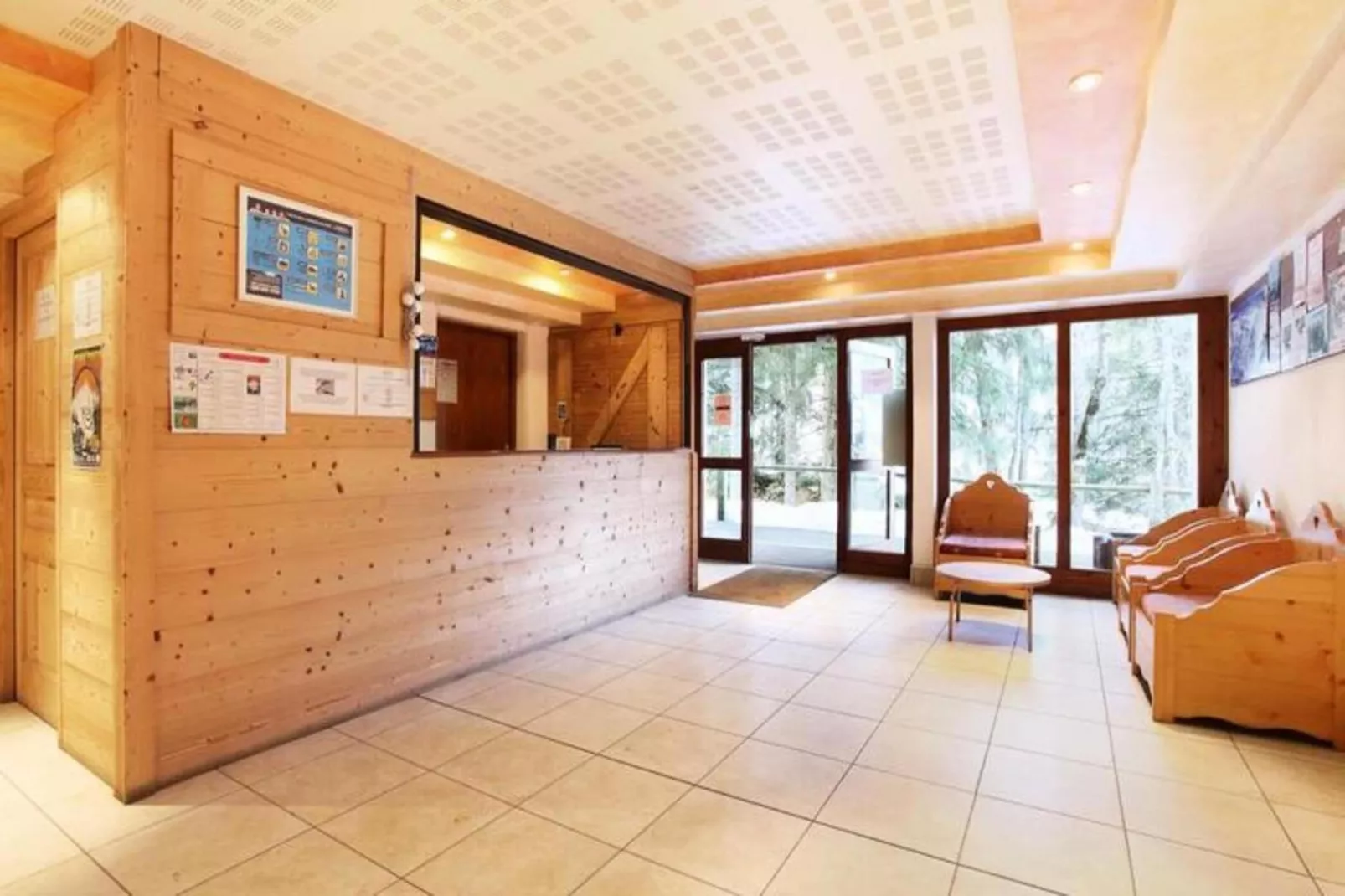 Résidence Odalys Le Buet**-Buitenkant zomer