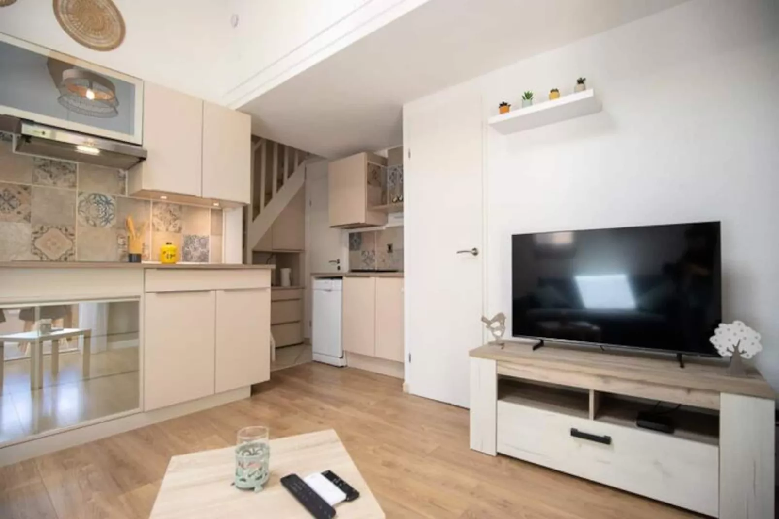 Maison En Domaine S&eacute;curis&eacute; 6-7 Pers/30min De Cannes-Image-tags.