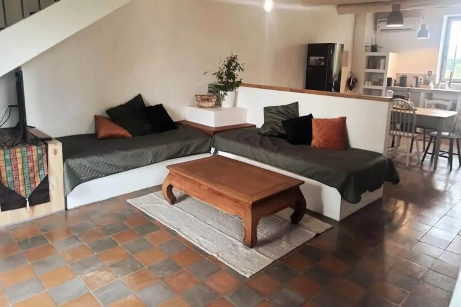 84b6 - Loft Dans Mas De Charme Du Xviii&egrave;me Si&egrave;cle-Image-tags.