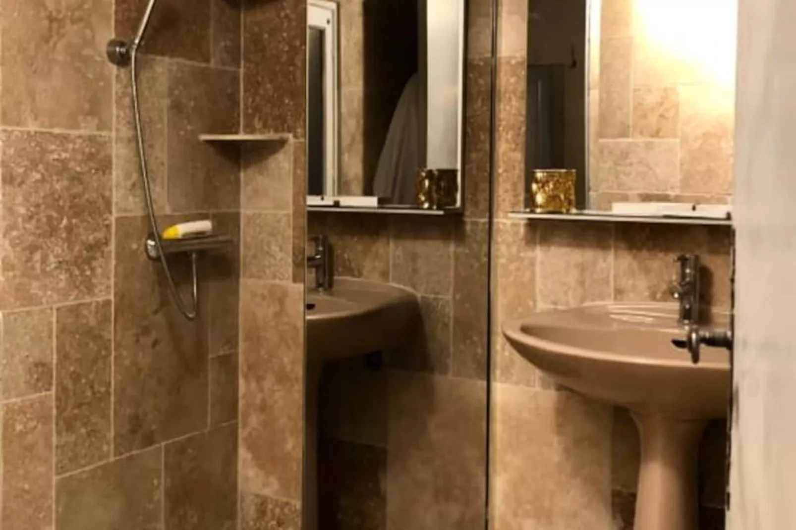 Charmante Maison De Village &agrave; Fontaine-de-vaucluse-Image-tags.