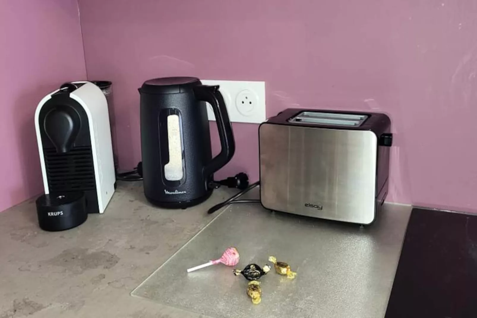 Résidence Un Jardin Proche De La Plage Et Commerces-Image-tags.