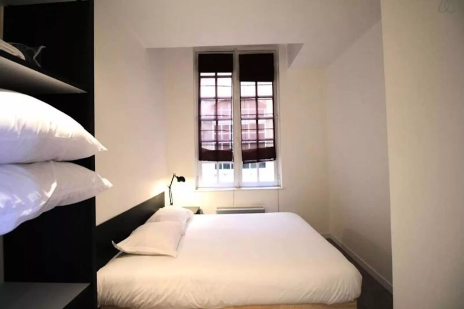 Magnifique Appartement De Charme Confortable Pour 6 Dans La Rue Ausone-Image-tags.