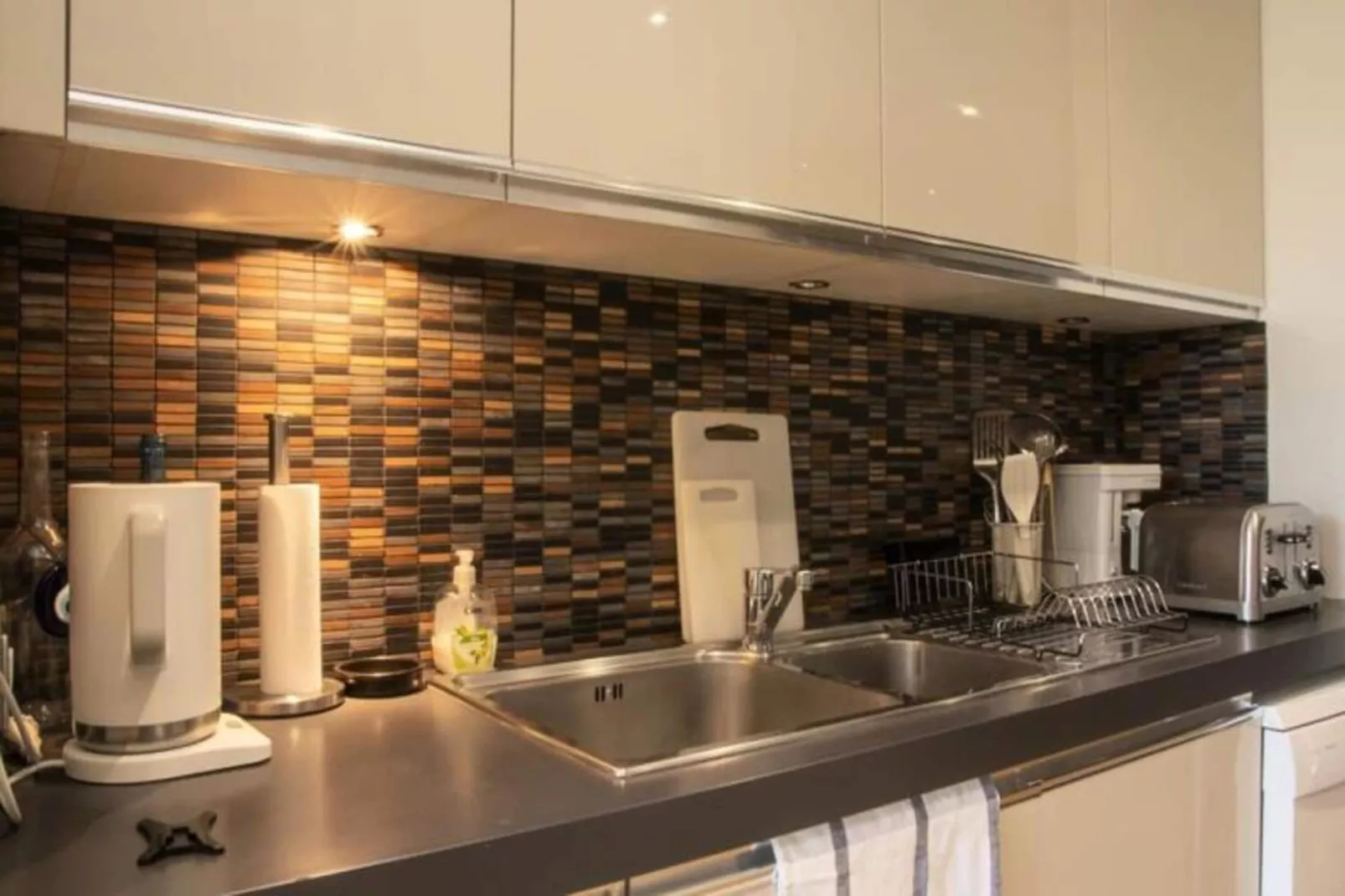 Appartement Prestations Haut Standing Avec Vue Sur La Place De La Bourse-Keuken