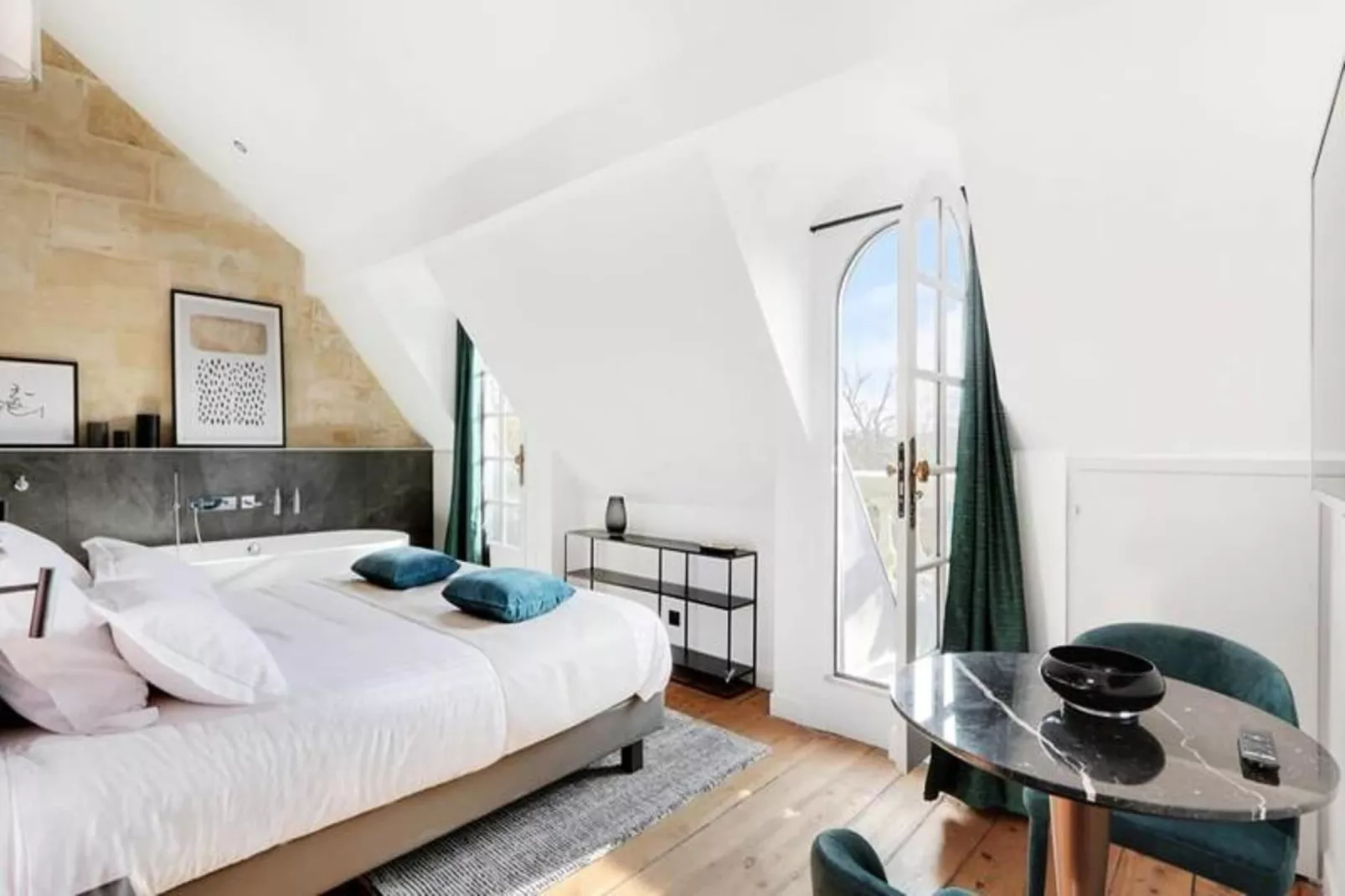 Maison Labruy&egrave;re - Suite Cosy Jardin-Buitenkant zomer