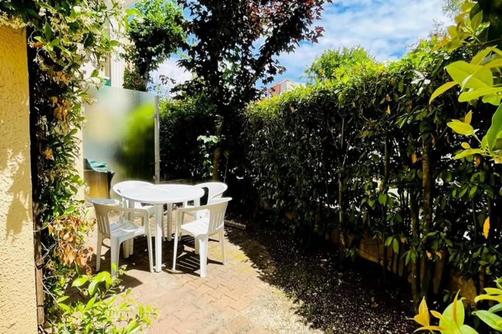 Résidence La Croisette-Buitenkant zomer