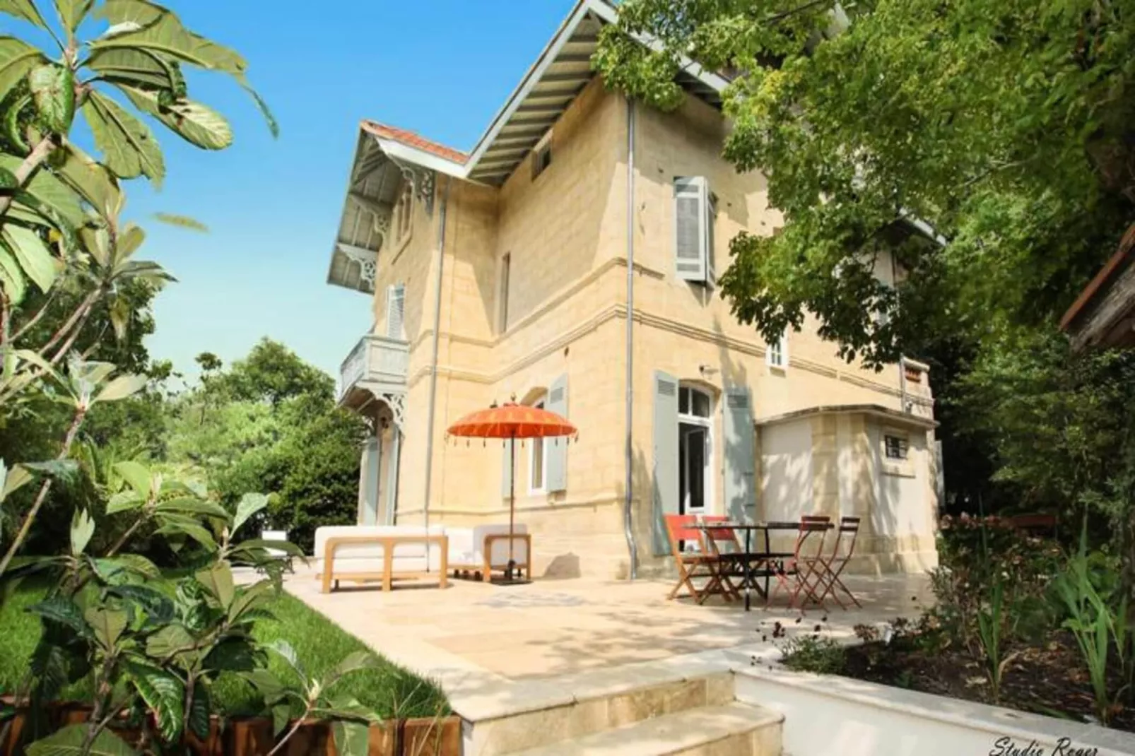Villa Familiale R&eacute;nov&eacute;e &agrave; Arcachon &ndash; 6 Ch, 4 Sdb, Entre 8 &agrave; 10 Pers-Sfeer