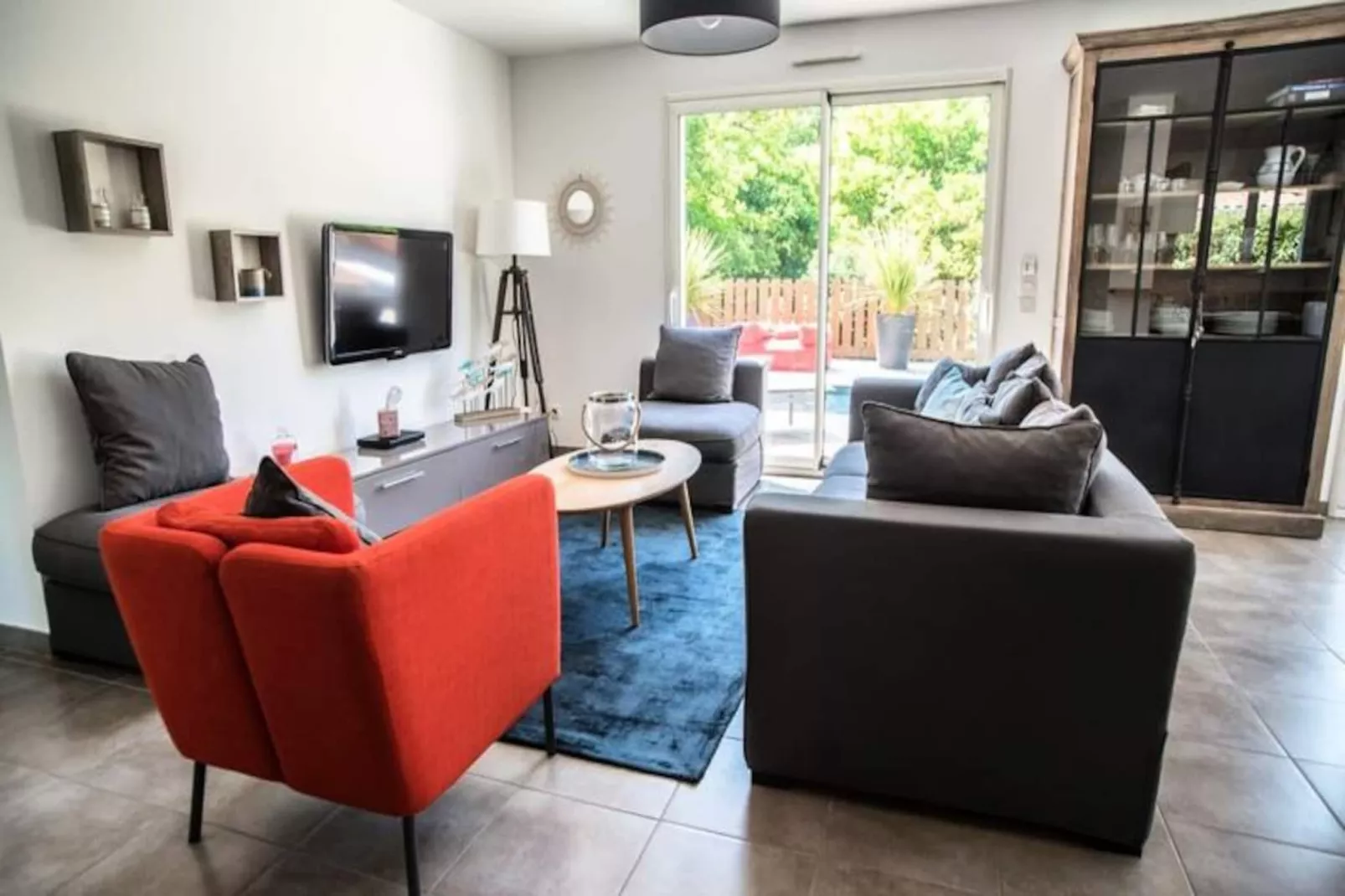 Villa Au Charme Familial Avec Belle Terrasse Et Piscine Chauff&eacute;e-Image-tags.