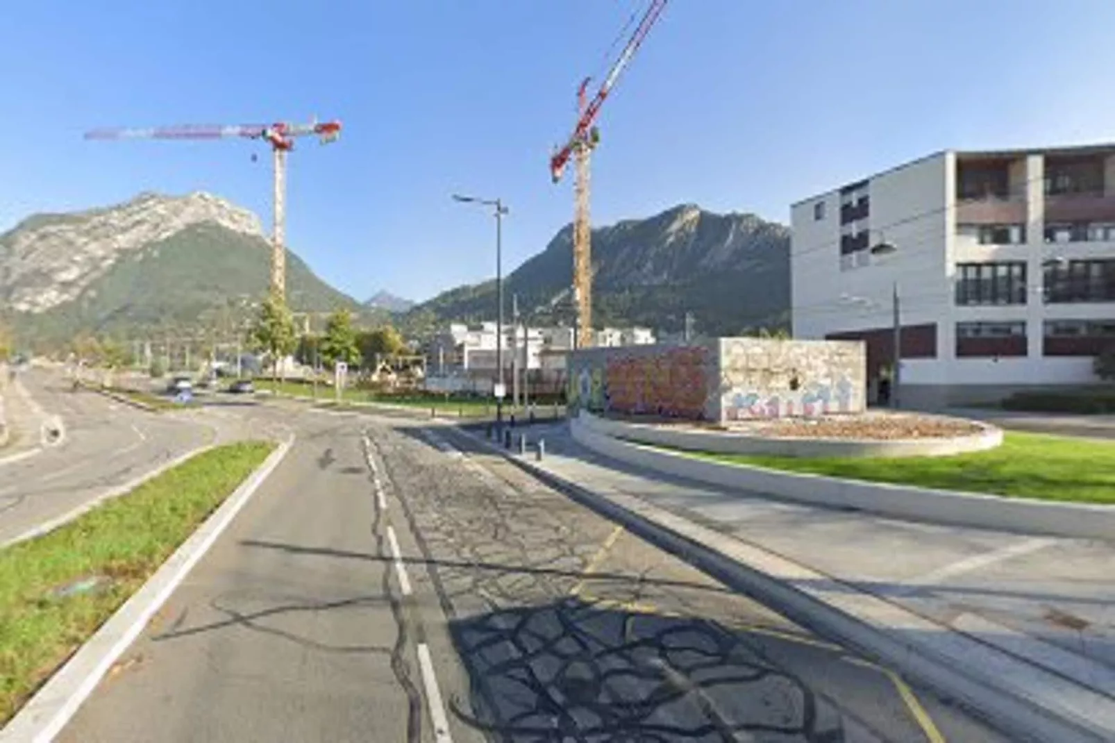 | Le Spacieux De La Gare ♟| Grand T4 Tout &eacute;quip&eacute; |gare De Grenoble-Buitenkant zomer