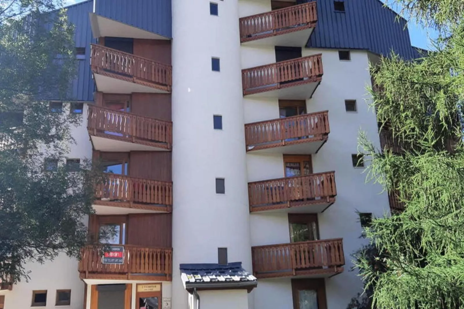 Résidence Plein Sud C-Buitenkant zomer