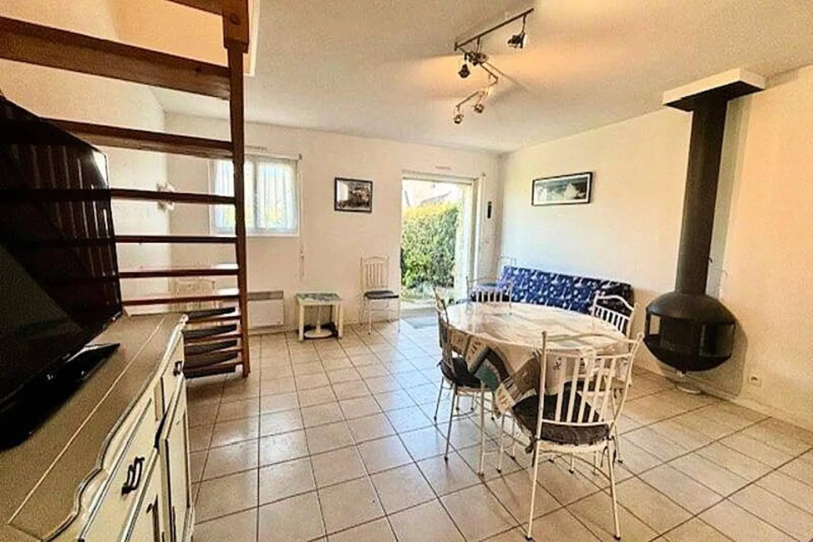 Résidence Hameau De Manemeur-Eetkamer