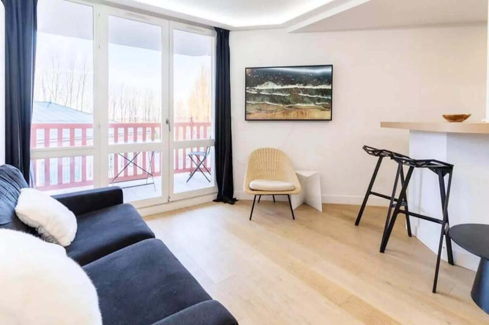 Résidence Sublime T2  Pour 4 Personnes, R&eacute;nov&eacute; Avec Piscine Tennis Parking Wifi-Woonkamer