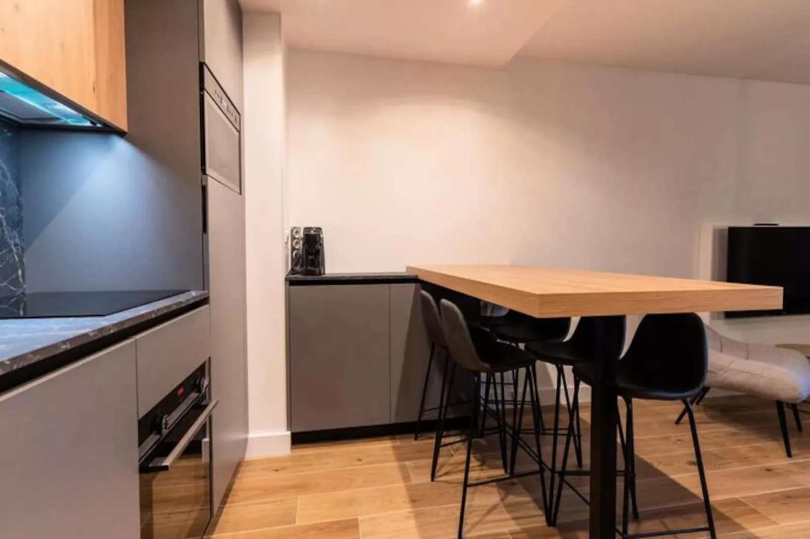 Résidence Appartement R&eacute;nov&eacute; Pour 5 Pers Avec Piscine, Tennis Et  Parking 232-Image-tags.