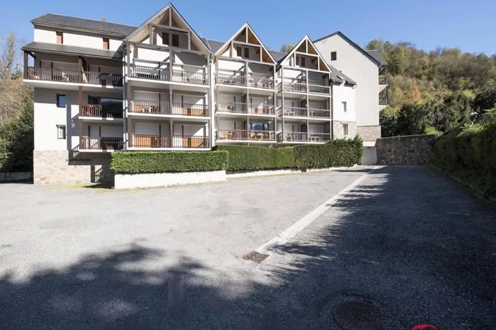 Résidence Sapins 2-Buitenkant zomer