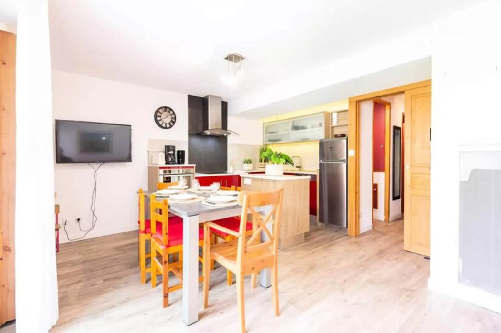 Résidence Barroude-Eetkamer