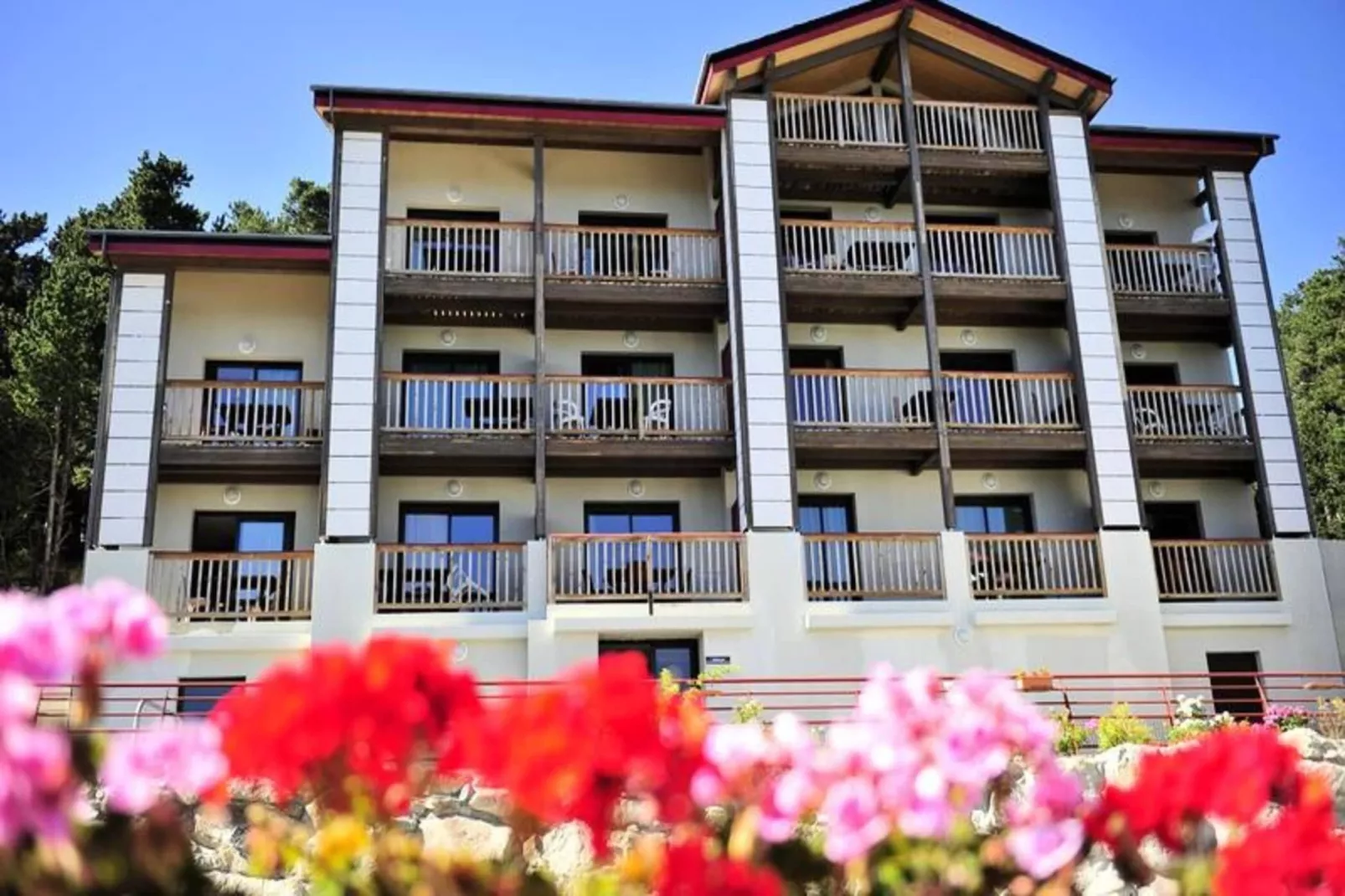 Résidence Goélia Le Domaine de Castella***-Buitenkant zomer